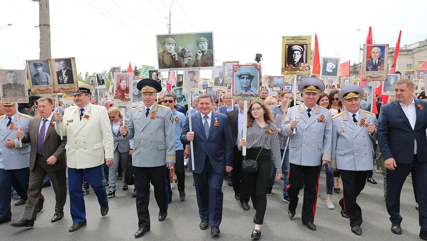 Шествие бессмертного полка вновь могут перенести